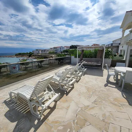 Sea View Appartamento Vir
